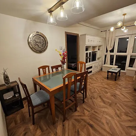 El Refugio Urbano Apartment *
